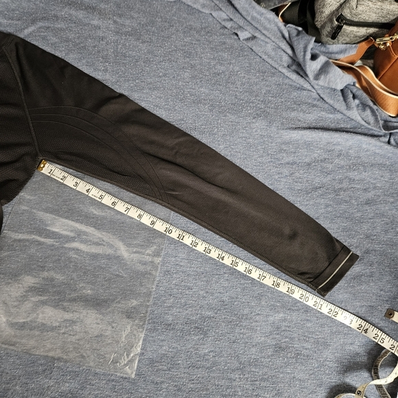 CHAMPION Long Sleeve Black Hybrid Activewear Pullover T-Shirt  Size L/XL - Picture 9 of 9